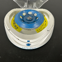 VWR Mini Centrifuge image 3